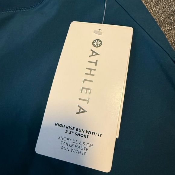 NWT Athleta High Rise Run With It Shorts - Picture 2 of 9
